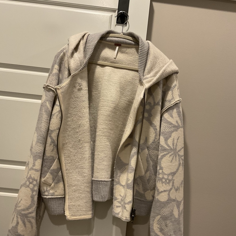 Free People Gray and Cream Knit Sweater - Picture 3 of 5